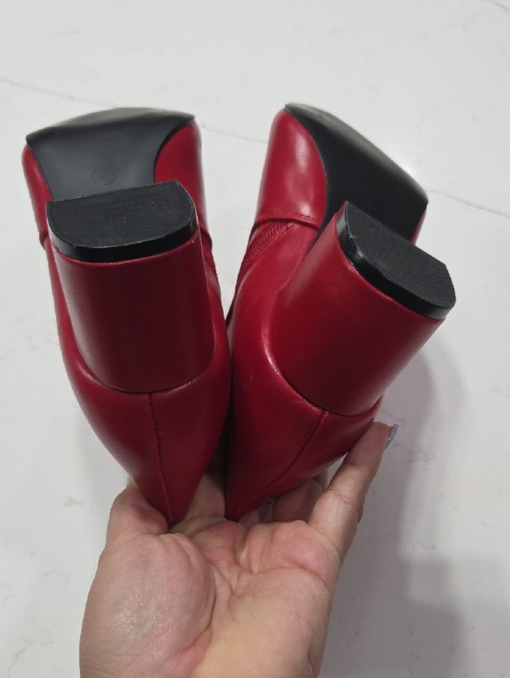 Lulus Red Pointed Toe Ankle Booties with Block Heel Sz8 New Without Tag - Picture 8 of 10